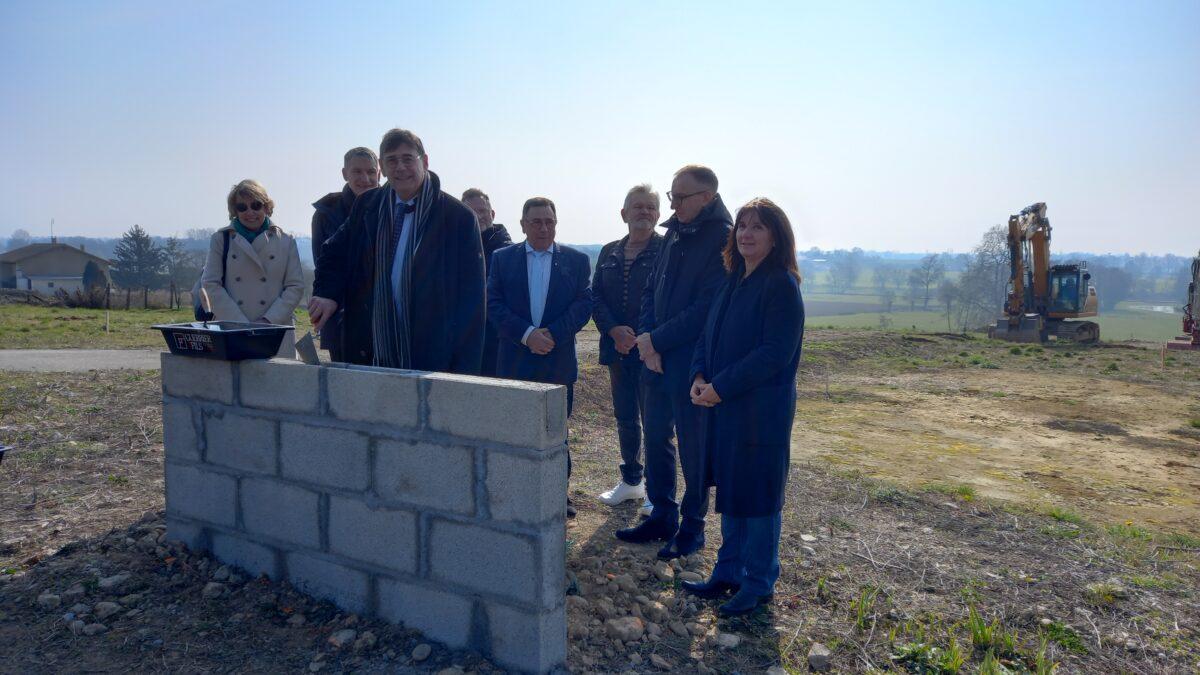 ST CYR SUR MENTHON Pose 1ère Pierre Maison de Santé Résidence Haissor 20230304 35(2)